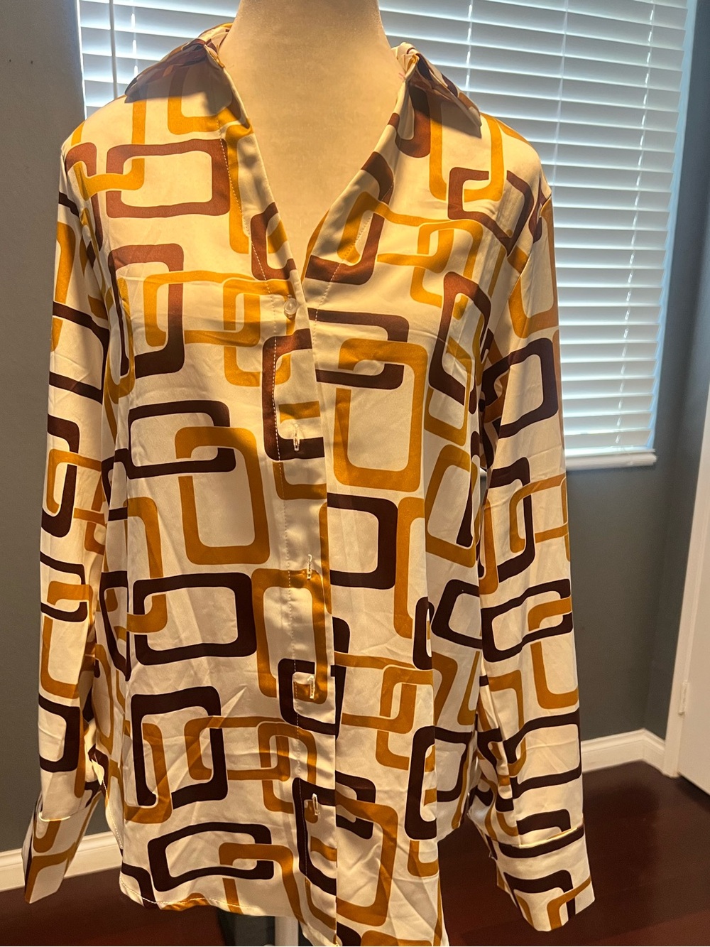 Geometric Print Button-Up Blouse in Cream, Mustard & Brown. Size S